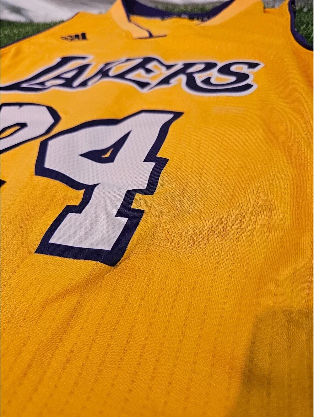 Authentic Los Angeles Lakers #24 Kobe Bryant NBA Swingman Jersey Size S